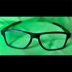 Oakley “chamfer squared” frames